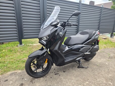 2025 Yamaha XMAX, чёрный, 750000 рублей, вид 2