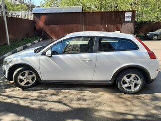 2011 Volvo C30 I Рестайлинг, белый, 1400000 рублей, вид 4