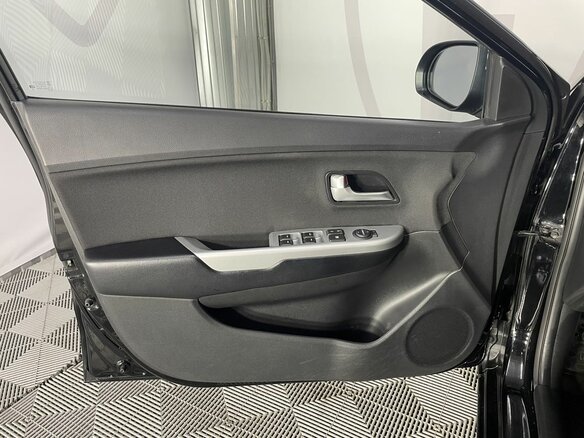 2014 Kia Rio 6-speed III, чёрный - вид 7