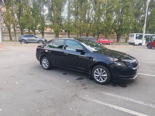 2017 Skoda Octavia III (A7), чёрный, 1490000 рублей, вид 3