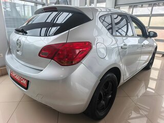 2010 Opel Astra J, серебристый, 440000 рублей, вид 4