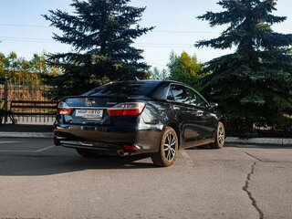 2015 Toyota Camry VII (XV50) Рестайлинг, чёрный, 1870000 рублей, вид 4