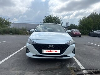 2020 Hyundai Solaris II Рестайлинг, белый, 950000 рублей, вид 1
