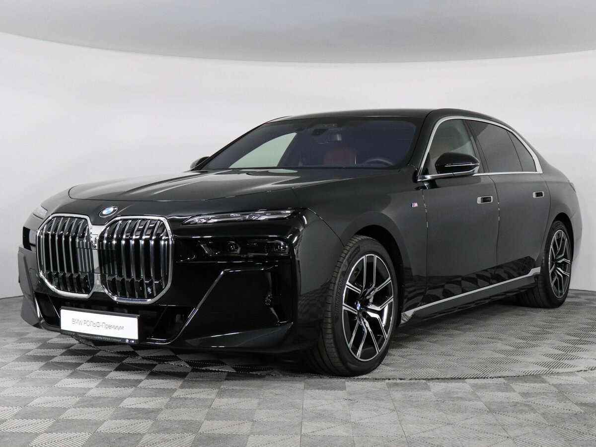 Открыть фотографии: BMW 7 серии VII (G70)