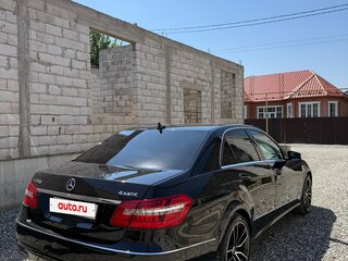 2011 Mercedes-Benz E-Класс 350 IV (W212, S212, C207), чёрный, 1550000 рублей, вид 4