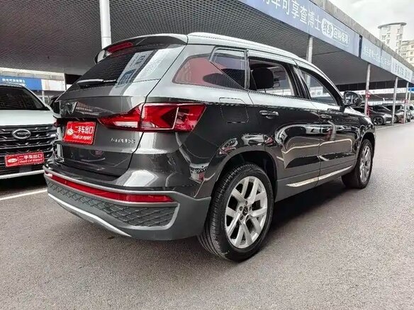 2023 Jetta VS5 I Рестайлинг, серый, 1578039 рублей - вид 4