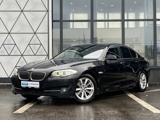 2013 BMW 5 серии 520i VI (F10/F11/F07), чёрный, 1469000 рублей, вид 1