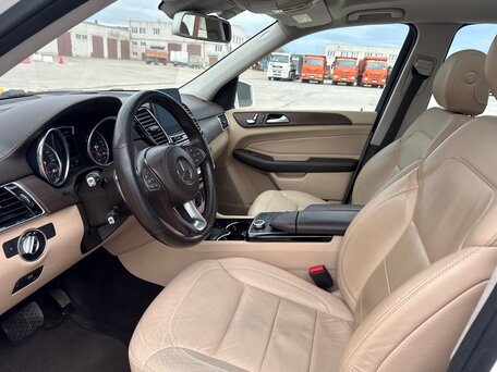 2018 Porsche Cayenne III, серый, 5600000 рублей, вид 4