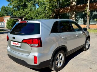 2013 Kia Sorento II Рестайлинг, серебристый, 1300000 рублей, вид 4