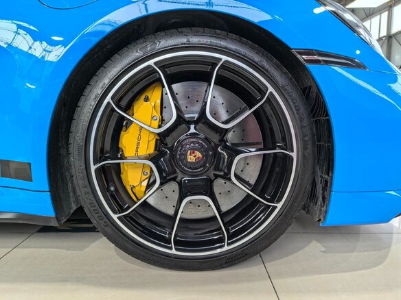 2025 Porsche 911 Turbo S VIII (992) Рестайлинг, голубой, 43333666 рублей - вид 29