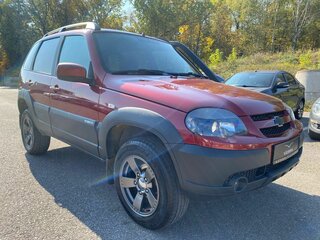 2017 Chevrolet Niva I Рестайлинг, красный, 750000 рублей, вид 4