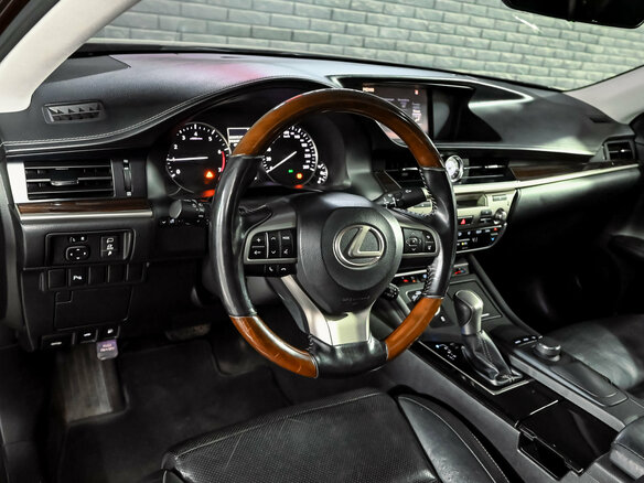 2015 Lexus ES 250 VI Рестайлинг, коричневый, 1850000 рублей - вид 11
