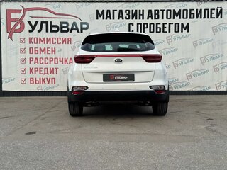 2019 Kia Sportage IV Рестайлинг, белый, 1930000 рублей, вид 5