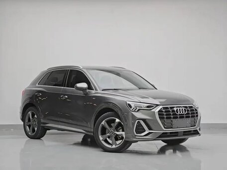 2023 Audi Q3 35 TFSI II (F3), серый, 2325000 рублей, вид 2