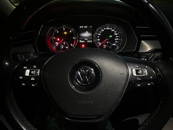 2016 Volkswagen Passat DSG6 B8, чёрный, 1690000 рублей - вид 10