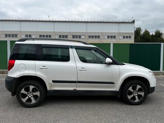 2012 Skoda Yeti I, белый, 550000 рублей, вид 2