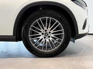 2026 Mercedes-Benz GLC 220 d II (X254), белый, 8200000 рублей, вид 5