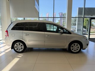2012 Opel Zafira B Рестайлинг, серебристый, 775000 рублей, вид 4
