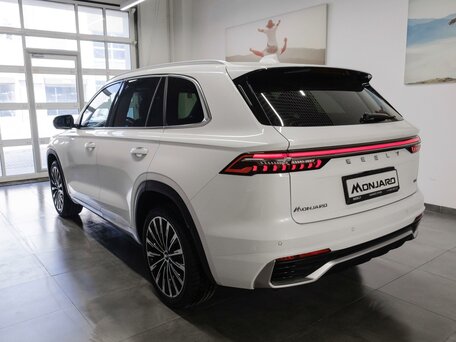 2026 Geely Monjaro I Рестайлинг, белый, 4954990 рублей, вид 4