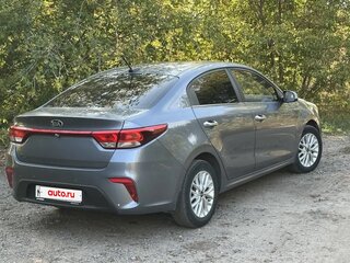 2017 Kia Rio IV, серый, 1350000 рублей, вид 5