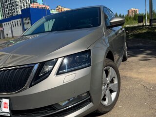 2018 Skoda Octavia III (A7) Рестайлинг, бежевый, 1780000 рублей, вид 4