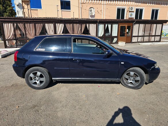 2001 Audi A3 I (8L) Рестайлинг, синий, 410000 рублей - вид 5