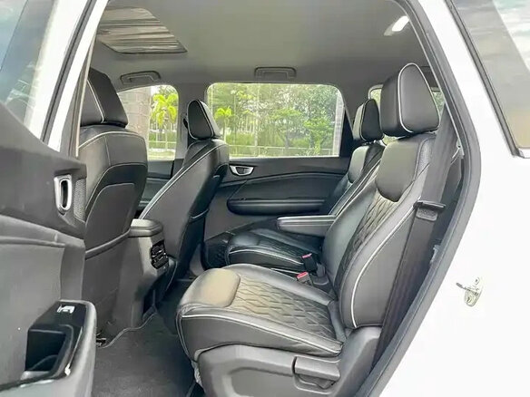 2022 Wuling Jiachen, белый - вид 13