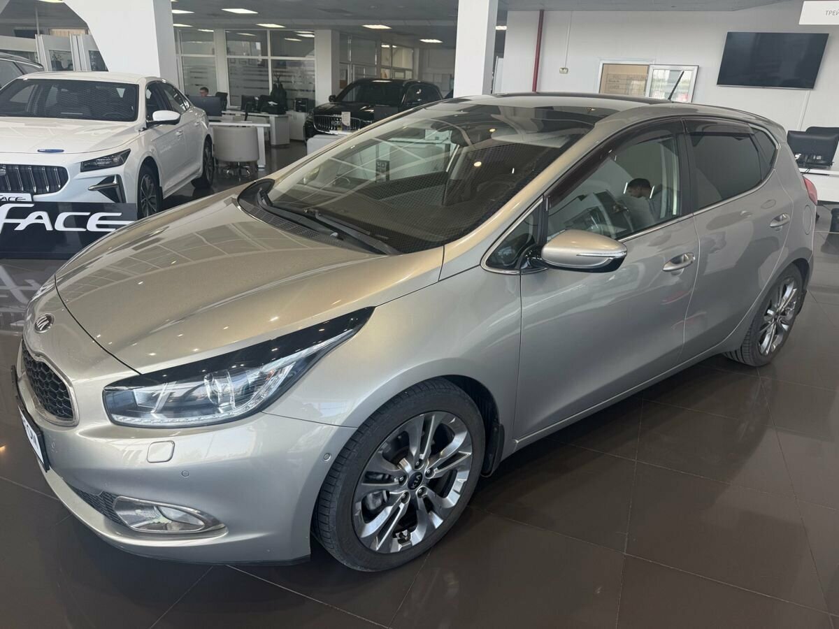 Открыть фотографии: Kia Ceed II