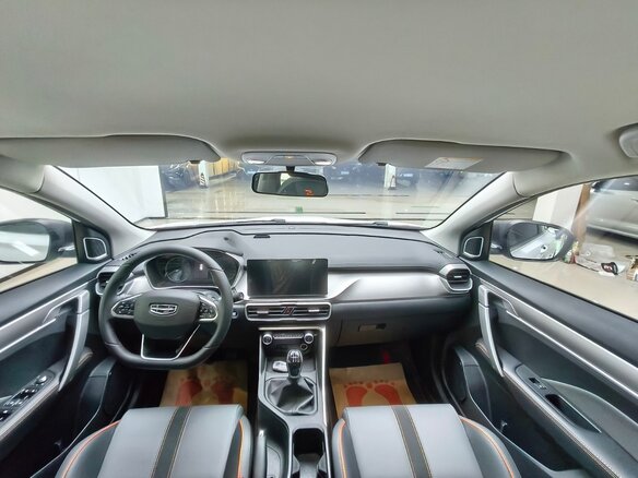 2021 Geely Binyue I Рестайлинг, белый, 1100000 рублей - вид 9