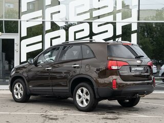 2013 Kia Sorento II Рестайлинг, коричневый, 1550000 рублей, вид 2