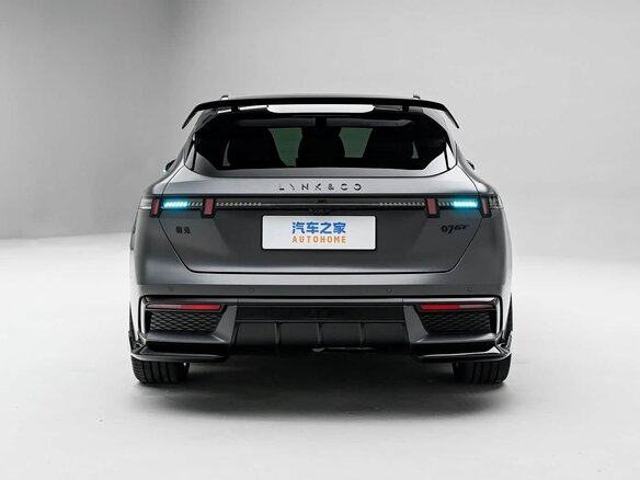 2026 Lynk & Co 07 GT I Рестайлинг, серый, 4790000 рублей - вид 4