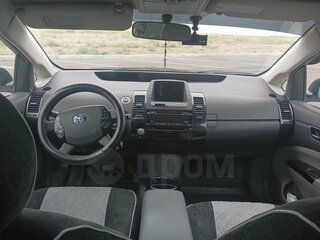 2007 Toyota Prius II Рестайлинг (XW20), серебристый, 750000 рублей, вид 5