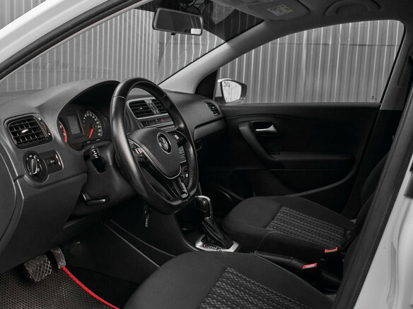 2019 Volkswagen Polo V Рестайлинг, белый, 1230000 рублей - вид 8