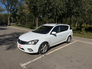 2011 Kia Ceed I Рестайлинг, белый, 810000 рублей, вид 1
