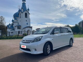 2010 Toyota ISis I Рестайлинг, белый, 930000 рублей, вид 3