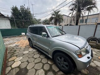 2005 Mitsubishi Pajero III Рестайлинг, серебристый, 900000 рублей, вид 4