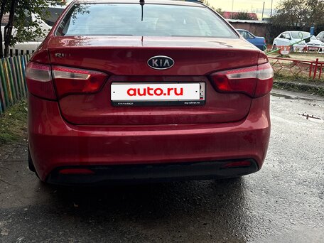 2012 Kia Rio 4-speed III, красный, 650000 рублей, вид 3