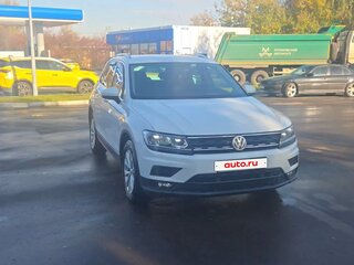 2018 Volkswagen Tiguan II, белый, 2000000 рублей, вид 2