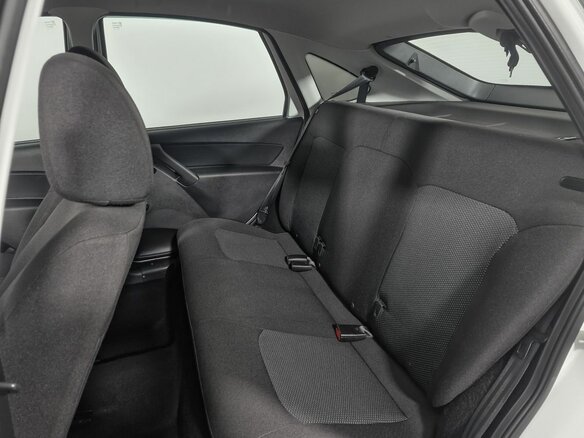 2019 Lada (ВАЗ) Granta I Рестайлинг, белый, 617000 рублей - вид 10