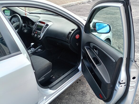 2011 Kia Ceed I Рестайлинг, серебристый, 750000 рублей - вид 10