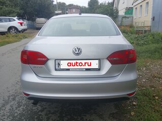 2013 Volkswagen Jetta VI, серебристый, 670000 рублей, вид 4