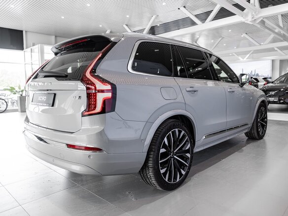 2026 Volvo XC90 B5 II Рестайлинг 2, серый, 13500000 рублей - вид 10