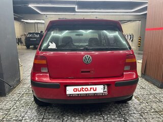 2002 Volkswagen Golf IV, красный, 280000 рублей, вид 4