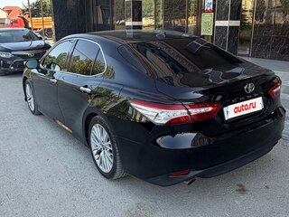 2019 Toyota Camry VIII (XV70), чёрный, 2450000 рублей, вид 5