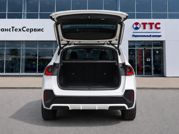 2026 BMW X1 Long 25Li xDrive III (U11/U12), белый, 6110000 рублей - вид 18