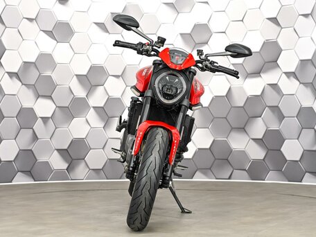 2021 Ducati Monster 937, красный, 999000 рублей, вид 5
