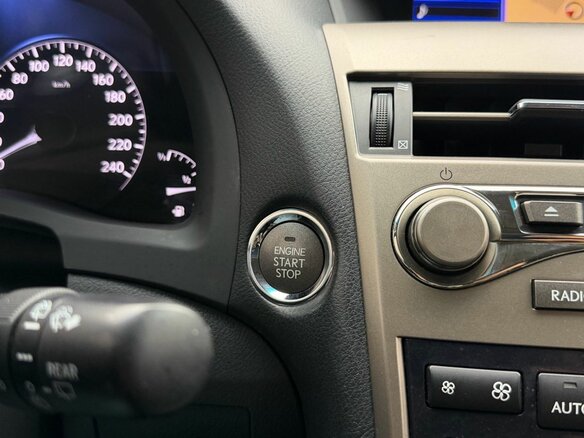 2013 Lexus RX 270 III Рестайлинг, чёрный, 2150000 рублей - вид 17