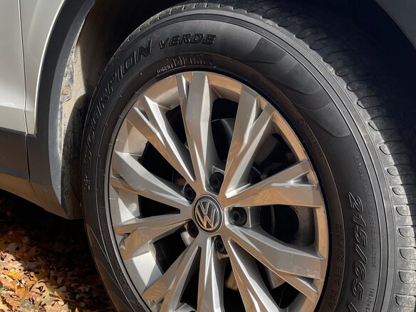 2018 Volkswagen Tiguan II, белый - вид 10
