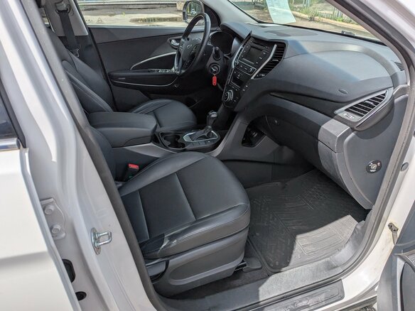 2017 Hyundai Santa Fe III Рестайлинг, белый, 1990000 рублей - вид 9