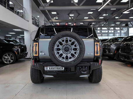 2023 GMC Hummer EV, зелёный, 11999999 рублей, вид 5